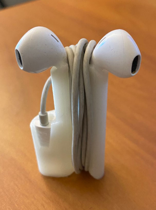 Earphone Cable Holder